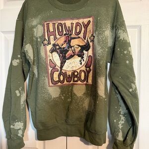 Gildan Green Howdy Cowboy Sweatshirt